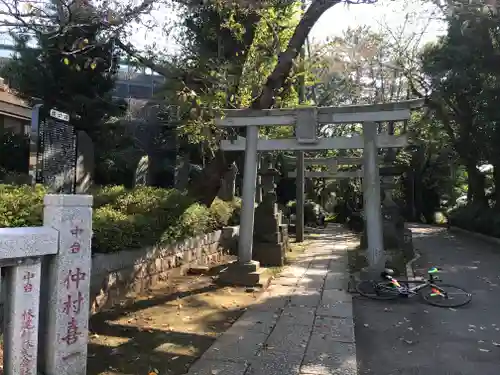 前原御嶽神社の鳥居