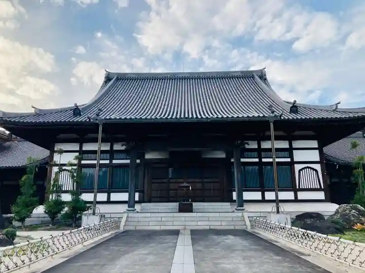 法憧山 普済寺の本殿・本堂