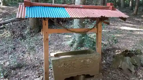 黒栖神社(鹿嶋神社)の手水舎