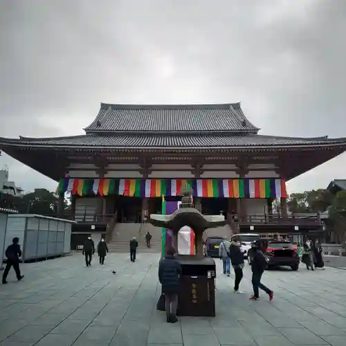 西新井大師総持寺の本殿・本堂