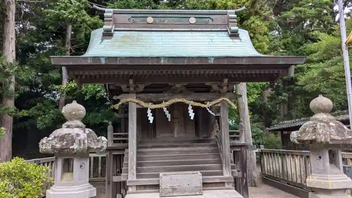 鶴谷八幡宮の末社・摂社