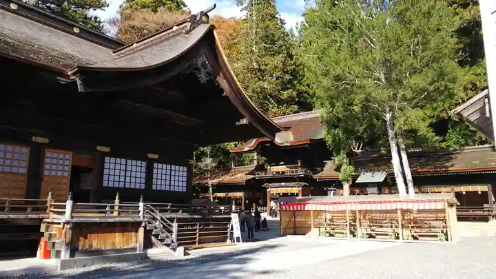 諏訪大社下社秋宮(長野県)