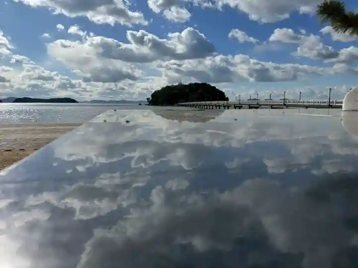 八百富神社の{uncategorized: "未分類", other: "その他", undefined: "問題あり", building: "その他建物", grave: "お墓", sacred_gate: "鳥居", guardian: "狛犬", statue: "像", buddha: "仏像", history: "歴史", nature: "自然", garden: "庭園", animal: "動物", pagoda: "塔", temizu: "手水舎", mountain_gate: "山門・神門", sanctuary: "本殿・本堂", subordinate: "末社・摂社", art: "芸術", scenery: "景色", jizo: "地蔵", ema: "絵馬", goshuin: "御朱印", omikuji: "おみくじ", items: "授与品その他", amulet: "お守り", goshuincho: "御朱印帳", eats: "食事", festival: "お祭り", votive_dance: "神楽", shichigosan: "七五三参", wedding: "結婚式", experience: "体験その他", initially: "初詣", around: "周辺", anti_infection: "感染症対策"}