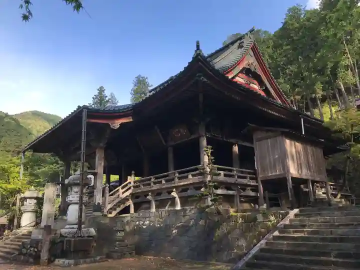 華厳寺の本殿・本堂