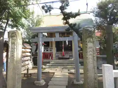 皆中稲荷神社の鳥居
