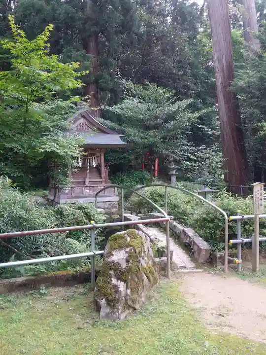 粟鹿神社の末社・摂社