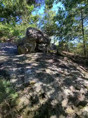 石上布都魂神社(岡山県)