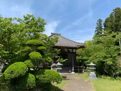 神宮寺の本殿・本堂