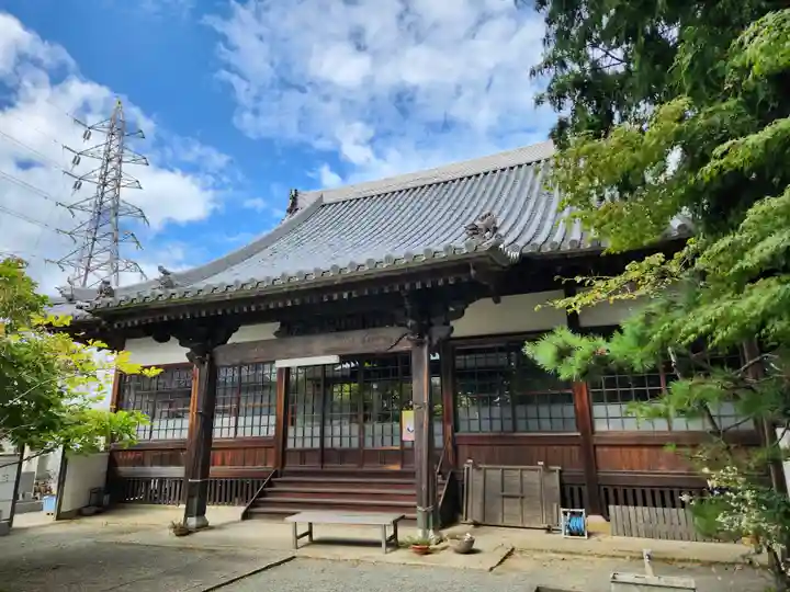 西方寺の本殿・本堂