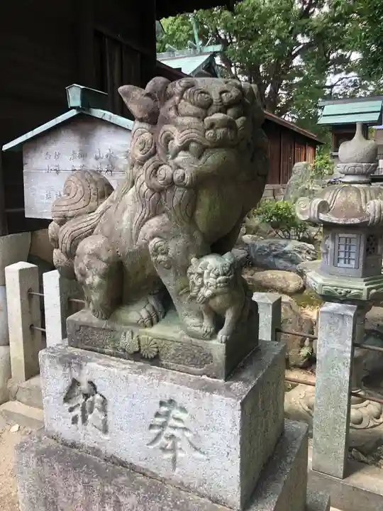 羊神社の狛犬