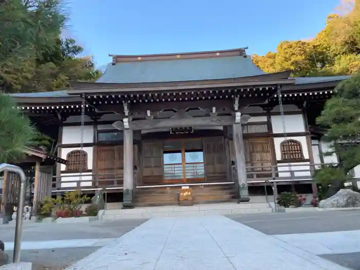 久成寺の本殿