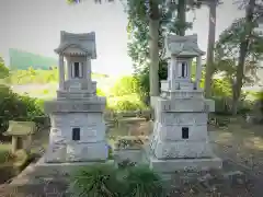 諏訪神社の末社