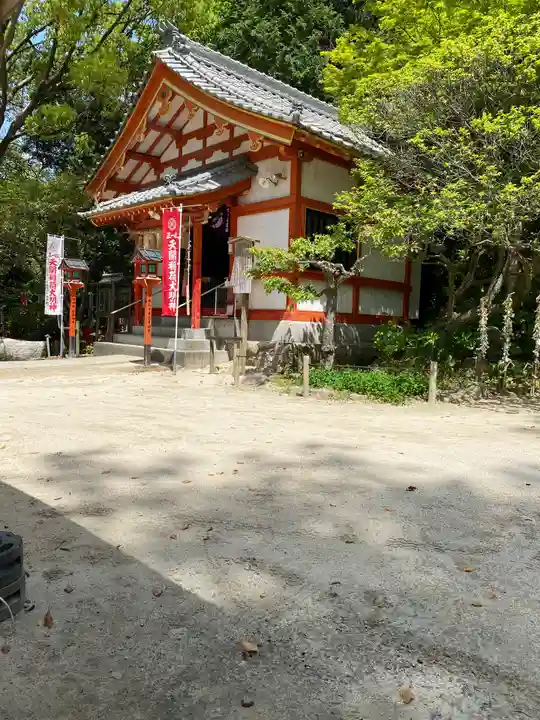 天開稲荷社の本殿・本堂