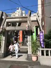 烏森神社の鳥居