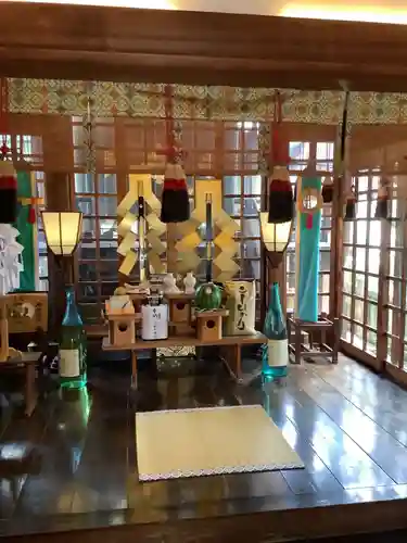 三輪神社の本殿・本堂