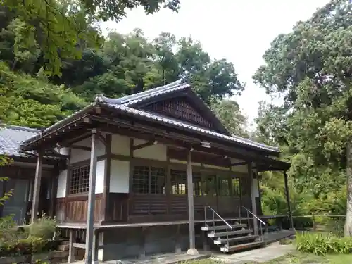 回春院の本殿・本堂