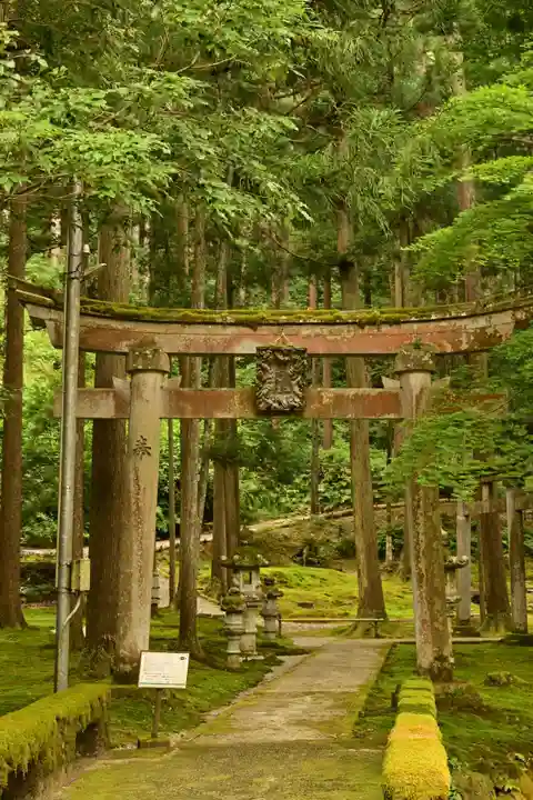 日用神社(石川県)