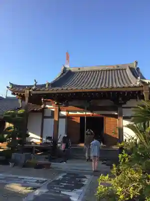寿宝寺の本殿・本堂