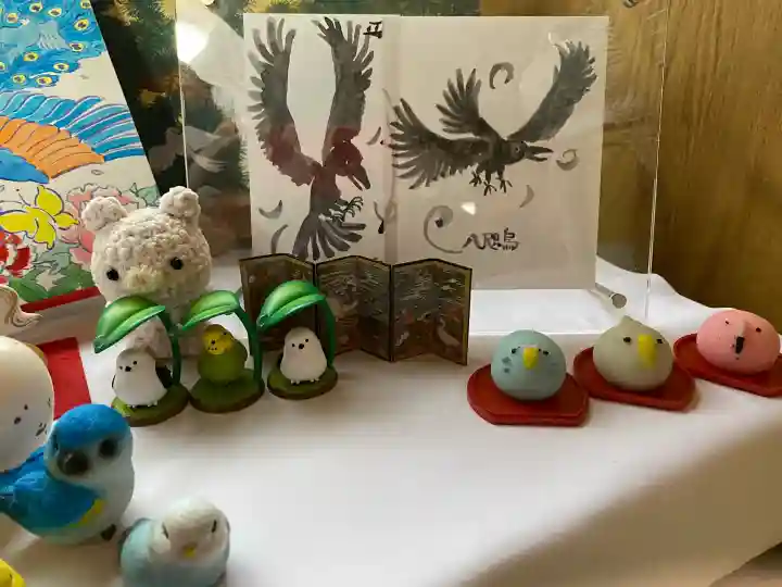 八幡神社の{uncategorized: "未分類", other: "その他", undefined: "問題あり", building: "その他建物", grave: "お墓", sacred_gate: "鳥居", guardian: "狛犬", statue: "像", buddha: "仏像", history: "歴史", nature: "自然", garden: "庭園", animal: "動物", pagoda: "塔", temizu: "手水舎", mountain_gate: "山門・神門", sanctuary: "本殿・本堂", subordinate: "末社・摂社", art: "芸術", scenery: "景色", jizo: "地蔵", ema: "絵馬", goshuin: "御朱印", omikuji: "おみくじ", items: "授与品その他", amulet: "お守り", goshuincho: "御朱印帳", eats: "食事", festival: "お祭り", votive_dance: "神楽", shichigosan: "七五三参", wedding: "結婚式", experience: "体験その他", initially: "初詣", around: "周辺", anti_infection: "感染症対策"}