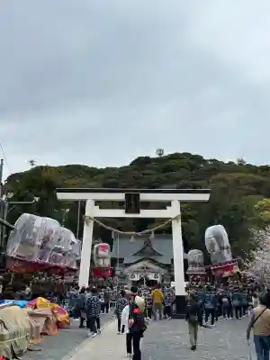 三熊野神社の{uncategorized: "未分類", other: "その他", undefined: "問題あり", building: "その他建物", grave: "お墓", sacred_gate: "鳥居", guardian: "狛犬", statue: "像", buddha: "仏像", history: "歴史", nature: "自然", garden: "庭園", animal: "動物", pagoda: "塔", temizu: "手水舎", mountain_gate: "山門・神門", sanctuary: "本殿・本堂", subordinate: "末社・摂社", art: "芸術", scenery: "景色", jizo: "地蔵", ema: "絵馬", goshuin: "御朱印", omikuji: "おみくじ", items: "授与品その他", amulet: "お守り", goshuincho: "御朱印帳", eats: "食事", festival: "お祭り", votive_dance: "神楽", shichigosan: "七五三参", wedding: "結婚式", experience: "体験その他", initially: "初詣", around: "周辺", anti_infection: "感染症対策"}