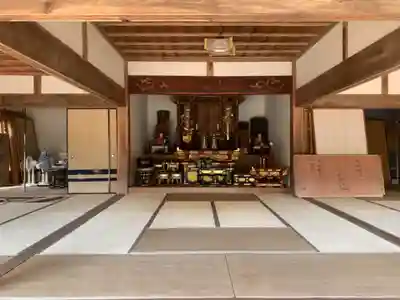 医養寺の本殿・本堂