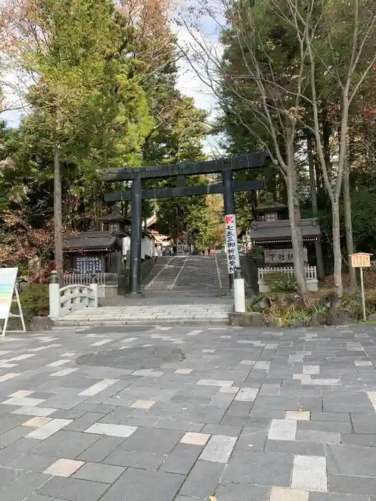 諏訪大社下社春宮(長野県)