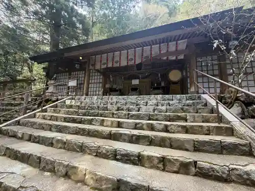  川上山若宮八幡宮の{uncategorized: "未分類", other: "その他", undefined: "問題あり", building: "その他建物", grave: "お墓", sacred_gate: "鳥居", guardian: "狛犬", statue: "像", buddha: "仏像", history: "歴史", nature: "自然", garden: "庭園", animal: "動物", pagoda: "塔", temizu: "手水舎", mountain_gate: "山門・神門", sanctuary: "本殿・本堂", subordinate: "末社・摂社", art: "芸術", scenery: "景色", jizo: "地蔵", ema: "絵馬", goshuin: "御朱印", omikuji: "おみくじ", items: "授与品その他", amulet: "お守り", goshuincho: "御朱印帳", eats: "食事", festival: "お祭り", votive_dance: "神楽", shichigosan: "七五三参", wedding: "結婚式", experience: "体験その他", initially: "初詣", around: "周辺", anti_infection: "感染症対策"}