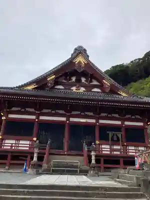 那古寺の本殿・本堂