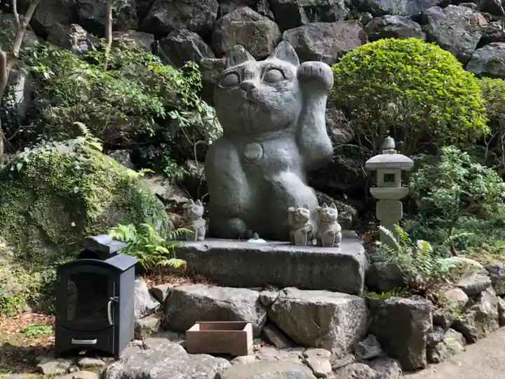 お松大権現の狛犬