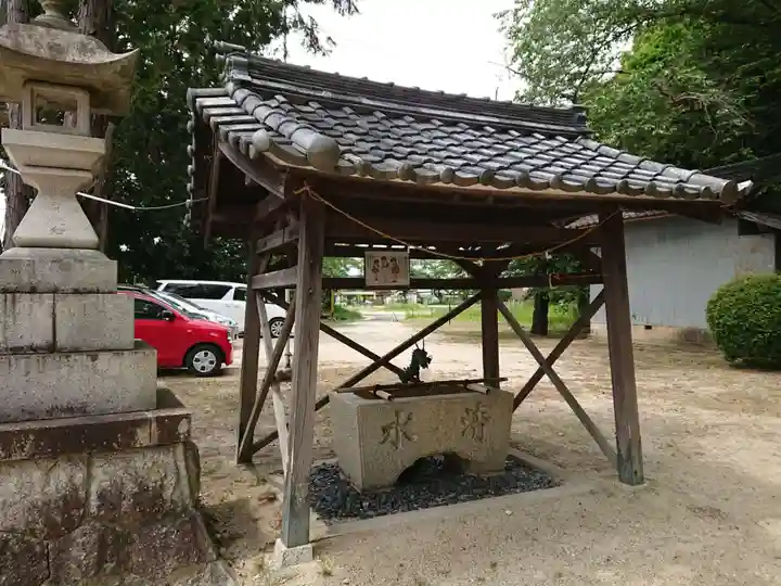 熊野社(東菱野町)の手水舎