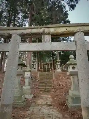 高靇神社の鳥居