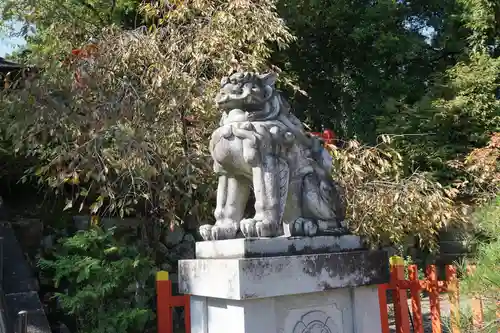 建勲神社の狛犬