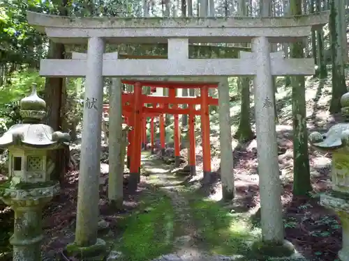 奥山愛宕神社の鳥居