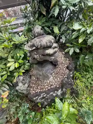 大島稲荷神社の{uncategorized: "未分類", other: "その他", undefined: "問題あり", building: "その他建物", grave: "お墓", sacred_gate: "鳥居", guardian: "狛犬", statue: "像", buddha: "仏像", history: "歴史", nature: "自然", garden: "庭園", animal: "動物", pagoda: "塔", temizu: "手水舎", mountain_gate: "山門・神門", sanctuary: "本殿・本堂", subordinate: "末社・摂社", art: "芸術", scenery: "景色", jizo: "地蔵", ema: "絵馬", goshuin: "御朱印", omikuji: "おみくじ", items: "授与品その他", amulet: "お守り", goshuincho: "御朱印帳", eats: "食事", festival: "お祭り", votive_dance: "神楽", shichigosan: "七五三参", wedding: "結婚式", experience: "体験その他", initially: "初詣", around: "周辺", anti_infection: "感染症対策"}