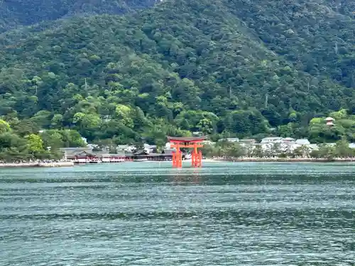 厳島神社(広島県)