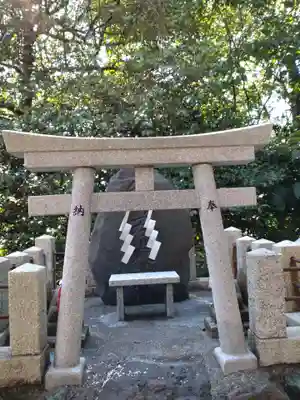 花山稲荷神社の末社・摂社