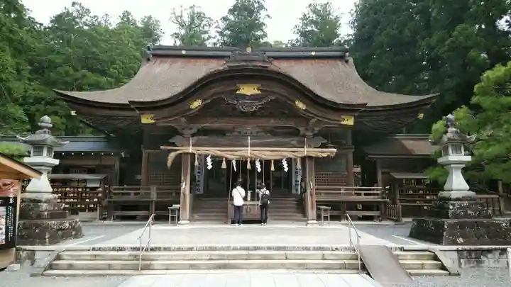 小國神社の本殿・本堂