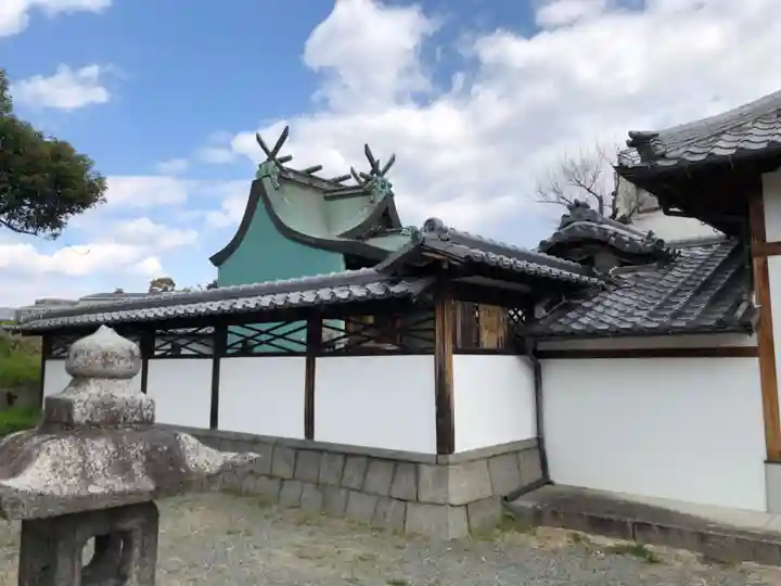 阿久刀神社の本殿・本堂