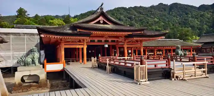 厳島神社(広島県)