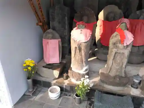 傍示堂石塔群(神奈川県)