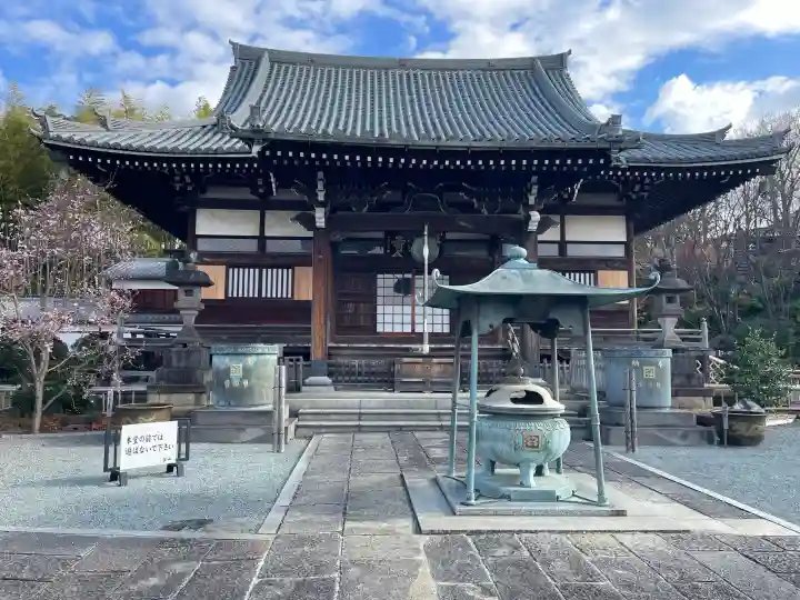 妙蓮寺の{uncategorized: "未分類", other: "その他", undefined: "問題あり", building: "その他建物", grave: "お墓", sacred_gate: "鳥居", guardian: "狛犬", statue: "像", buddha: "仏像", history: "歴史", nature: "自然", garden: "庭園", animal: "動物", pagoda: "塔", temizu: "手水舎", mountain_gate: "山門・神門", sanctuary: "本殿・本堂", subordinate: "末社・摂社", art: "芸術", scenery: "景色", jizo: "地蔵", ema: "絵馬", goshuin: "御朱印", omikuji: "おみくじ", items: "授与品その他", amulet: "お守り", goshuincho: "御朱印帳", eats: "食事", festival: "お祭り", votive_dance: "神楽", shichigosan: "七五三参", wedding: "結婚式", experience: "体験その他", initially: "初詣", around: "周辺", anti_infection: "感染症対策"}