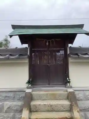 八龍神社（東八龍社）の本殿・本堂
