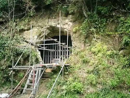 光則寺の山門