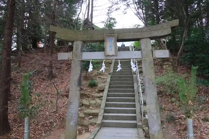 滑川神社 - 仕事と子どもの守り神の鳥居