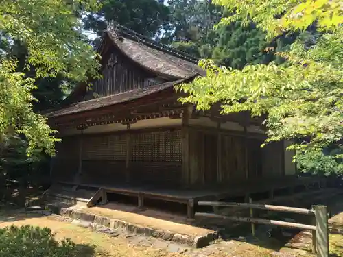 神護寺の本殿・本堂
