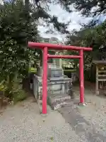 御守殿稲荷神社の{uncategorized: "未分類", other: "その他", undefined: "問題あり", building: "その他建物", grave: "お墓", sacred_gate: "鳥居", guardian: "狛犬", statue: "像", buddha: "仏像", history: "歴史", nature: "自然", garden: "庭園", animal: "動物", pagoda: "塔", temizu: "手水舎", mountain_gate: "山門・神門", sanctuary: "本殿・本堂", subordinate: "末社・摂社", art: "芸術", scenery: "景色", jizo: "地蔵", ema: "絵馬", goshuin: "御朱印", omikuji: "おみくじ", items: "授与品その他", amulet: "お守り", goshuincho: "御朱印帳", eats: "食事", festival: "お祭り", votive_dance: "神楽", shichigosan: "七五三参", wedding: "結婚式", experience: "体験その他", initially: "初詣", around: "周辺", anti_infection: "感染症対策"}