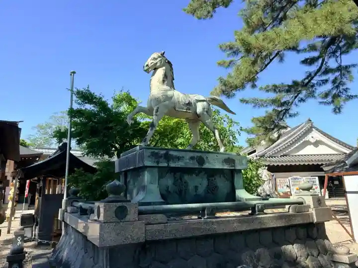 龍城神社の{uncategorized: "未分類", other: "その他", undefined: "問題あり", building: "その他建物", grave: "お墓", sacred_gate: "鳥居", guardian: "狛犬", statue: "像", buddha: "仏像", history: "歴史", nature: "自然", garden: "庭園", animal: "動物", pagoda: "塔", temizu: "手水舎", mountain_gate: "山門・神門", sanctuary: "本殿・本堂", subordinate: "末社・摂社", art: "芸術", scenery: "景色", jizo: "地蔵", ema: "絵馬", goshuin: "御朱印", omikuji: "おみくじ", items: "授与品その他", amulet: "お守り", goshuincho: "御朱印帳", eats: "食事", festival: "お祭り", votive_dance: "神楽", shichigosan: "七五三参", wedding: "結婚式", experience: "体験その他", initially: "初詣", around: "周辺", anti_infection: "感染症対策"}