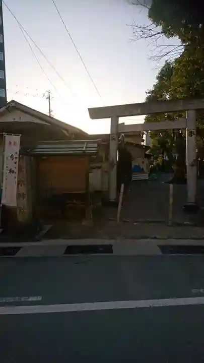 世木神社の鳥居