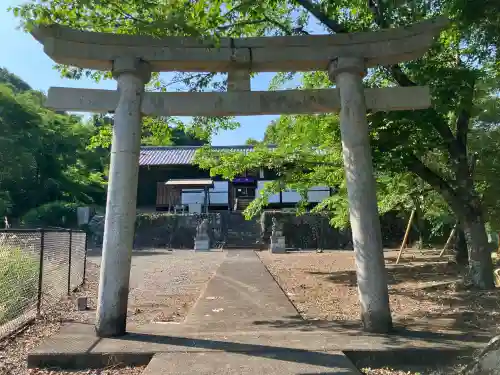松田八幡宮の{uncategorized: "未分類", other: "その他", undefined: "問題あり", building: "その他建物", grave: "お墓", sacred_gate: "鳥居", guardian: "狛犬", statue: "像", buddha: "仏像", history: "歴史", nature: "自然", garden: "庭園", animal: "動物", pagoda: "塔", temizu: "手水舎", mountain_gate: "山門・神門", sanctuary: "本殿・本堂", subordinate: "末社・摂社", art: "芸術", scenery: "景色", jizo: "地蔵", ema: "絵馬", goshuin: "御朱印", omikuji: "おみくじ", items: "授与品その他", amulet: "お守り", goshuincho: "御朱印帳", eats: "食事", festival: "お祭り", votive_dance: "神楽", shichigosan: "七五三参", wedding: "結婚式", experience: "体験その他", initially: "初詣", around: "周辺", anti_infection: "感染症対策"}