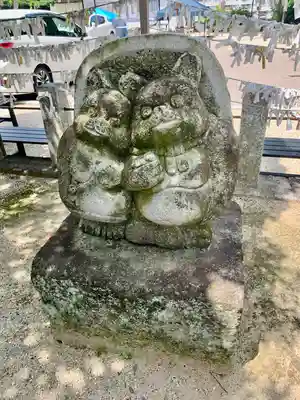 紅葉八幡宮の狛犬